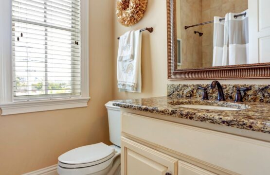 upstairs guest bath